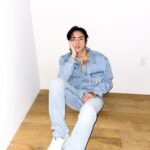 DPR IAN Instagram - How are we ? 🌓 #광고 @calvinklein #Mycalvins #캘빈클라인 #어센틱스트레이트핏
