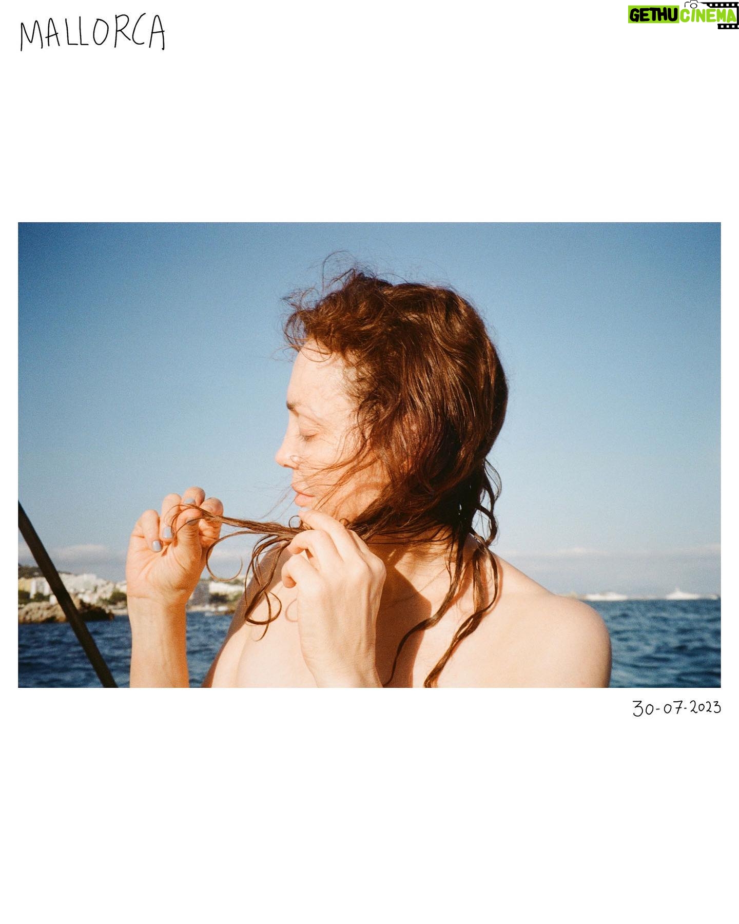 Dafne Keen Instagram - Some moments from this summer. #35mm