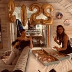 Daisy Edgar-Jones Instagram - Bouncing into 2022 🤩