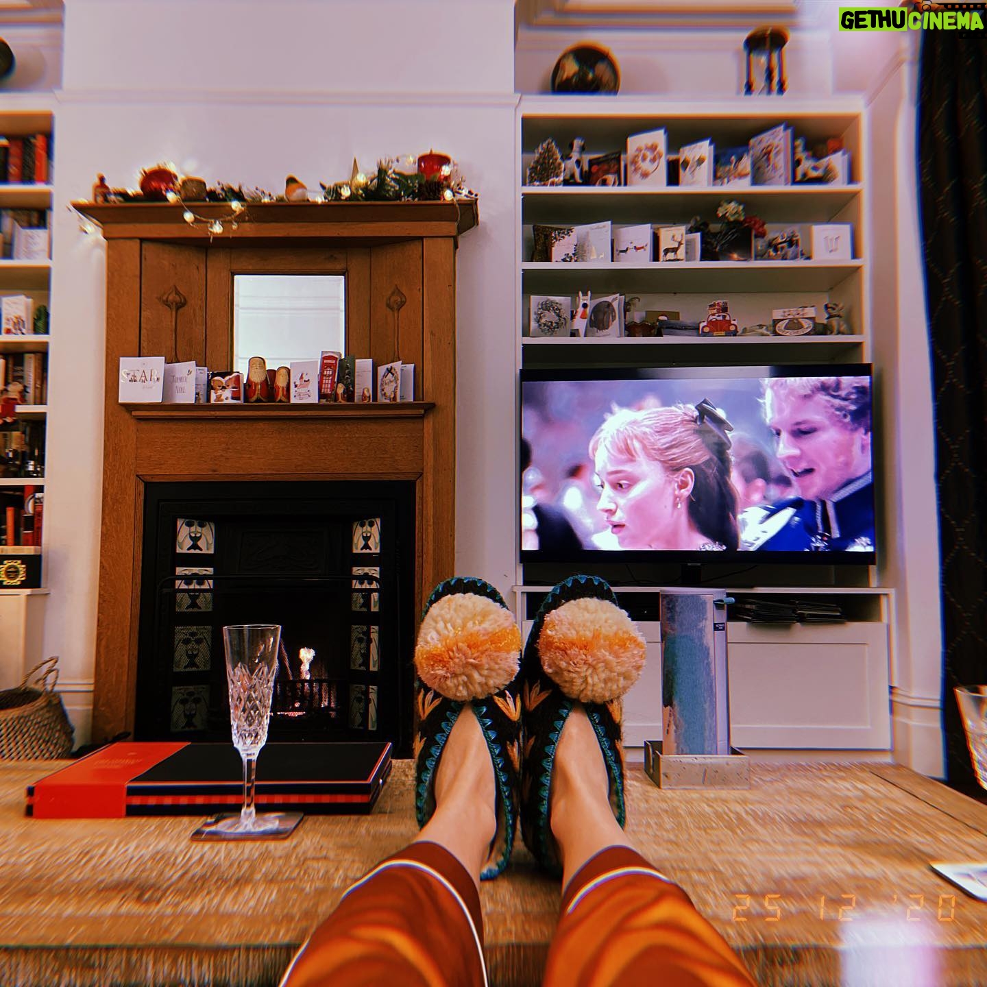 Daisy Edgar-Jones Instagram - Here’s a little mixture of pictures from 2020 (that aren’t just me in pjs watching tv and staring into space). Happy New Year✨