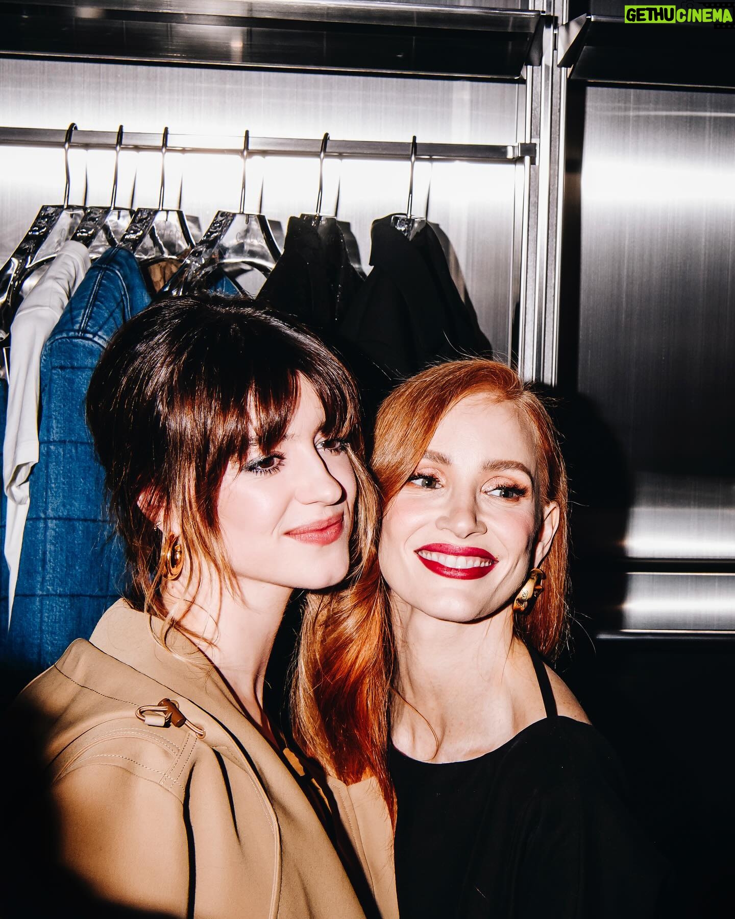 Daisy Edgar-Jones Instagram - Saturday night in NYC with @gucci πΈπ€ @sabatods Xx