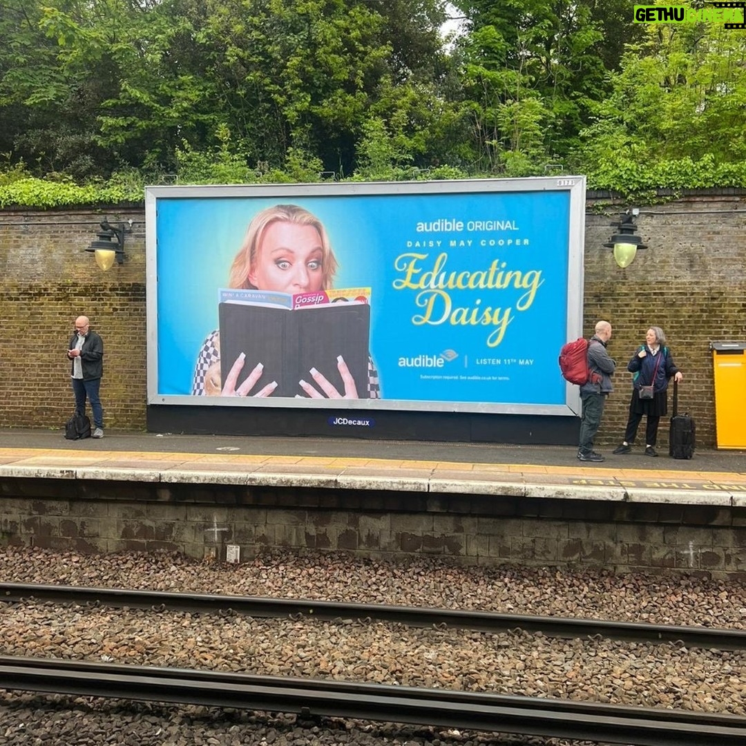 Daisy May Cooper Instagram - OUT TODAY on Audible, had such a bloody hoot on this. my very first podcast!!!!