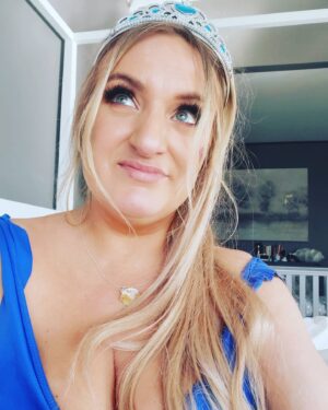 Daisy May Cooper Instagram - Happy Easter you chocolate loving tits. Really exciting news coming soon. Thankyou so much to @hollymua  and @feelunique