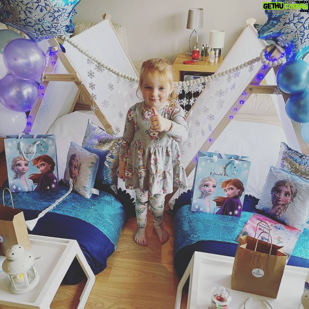 Daisy May Cooper - 87.3K Likes - HAPPY BIRTHDAY BUCKBEAK!
Thankyou so much to @teepeepartees and @mylittleprincesspartiesuk_ for giving pip the most magical lockdown birthday. All adhering to covid regulations, pip and mummy had the best sleepover party 🥰🥰🥰🥰