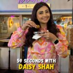 Daisy Shah Instagram - #59Seconds with @shahdaisy We had a fun afternoon with Daisy Shah devouring on some tasty chaat and kadi chawal at Imlee in Bandra #reel #reels #reelitfeelit #reelkarofeelkaro #reelsinstagram #reelinstagram #reelindia #reeltrending #viral #trending #daisyshah #explorepage #fyp