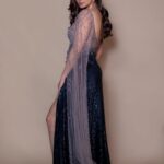 Daisy Shah Instagram - 💣 . . . Outfit @dollyjstudio Jewellery @mozaati Styled by @stylebysaachivj Assisted: @styledbynikinagda Mua: @makeupbyvinod Hair: @trivenihairstylist 📸: @portraitdeewana . . . #daisyshah #timesfoodawards