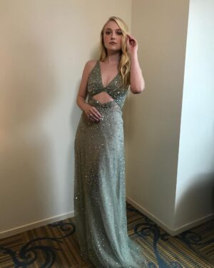 Dakota Fanning Instagram - #sagwards2020 swipe for #sagawards2002