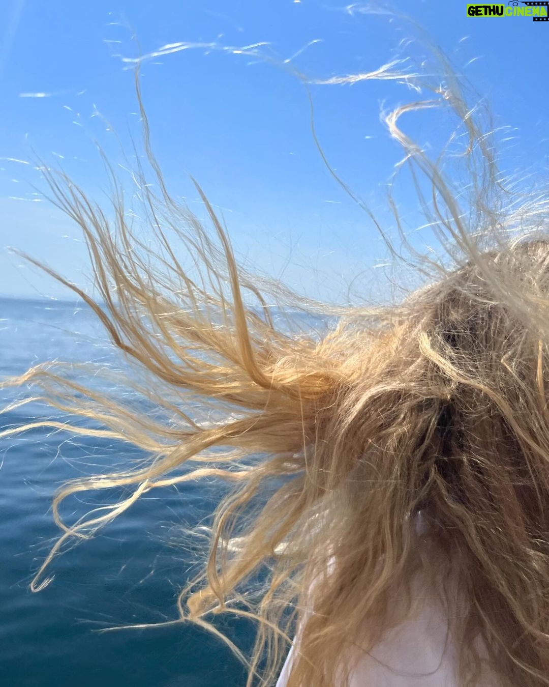 Dakota Fanning Instagram - As we near the end of 2023, I like to reflect on the places I’ve been this year. Throughout the different climates I’ve been to, La Crème is always my go-to skincare product to keep my skin balanced and healthy. #CPBCollective