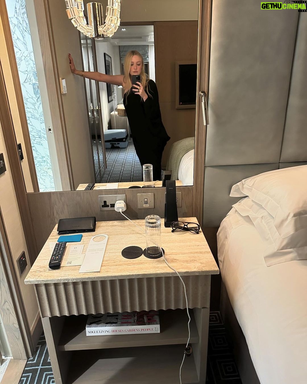 Dakota Fanning Instagram - As we near the end of 2023, I like to reflect on the places I’ve been this year. Throughout the different climates I’ve been to, La Crème is always my go-to skincare product to keep my skin balanced and healthy. #CPBCollective