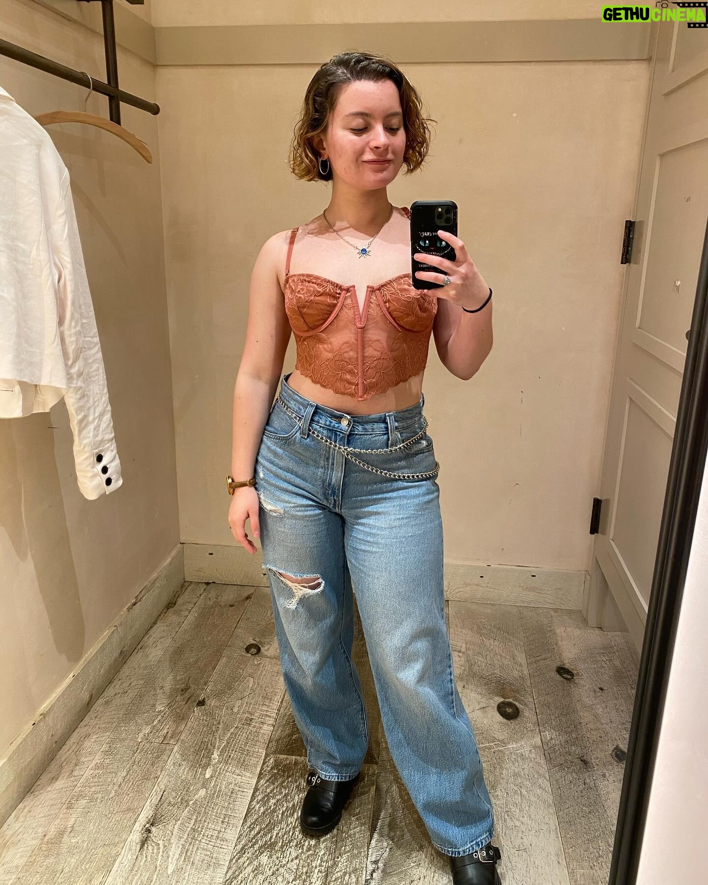 Dalila Bela Instagram - Went shopping!! Featuring @anthropologie and @dintaifungusa!!!