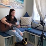Dalila Bela Instagram – A behind the scenes video of my first TikTok Live!!!! Thank you so much for joining!!!

What was your favourite part of the Live?

#staydalilabela #stay #dalilabela