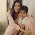 Dalljiet Kaur Instagram - Since Jaydon was small, feeding has been a bonding activity for us. So saying no when he asks for his favourite foods is really tough for me. That’s why, I was so excited when I heard of Slurrp Farm’s Zero-junk Promise! They make all of Jaydon’s favourite foods, but with only healthy, natural ingredients and has NO maida, NO refined sugar, NO preservatives and NO artificial colours! He especially loves the Millet Noodles and Choco Crunch Cereal. And because these products were made by 2 mothers, I trust their zero-junk promise. They have over 40 options to choose from, I have all his meals covered from morning to night. You can use my code DALL20 and get a 20% discount on www.slurrpfarm.com or buy your goodies on Amazon,BigBasket and FirstCry. ❤️ #SlurrpFarm #MadeBy2Mothers #MilletNoodles #CrunchyCereal #Ragi #ZeroJunkPromise #HealthyFoodForKids