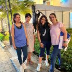 Dalljiet Kaur Instagram - Dubai diaries with my most gorgeous sisters @jatinderrkaaur @hritika.swamy @amritgrover01 and cutest jijus @gurtej3998 and @sushil__chawla ♥️♥️♥️ #blurryyetperfect