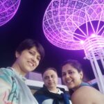 Dalljiet Kaur Instagram - Dubai diaries with my most gorgeous sisters @jatinderrkaaur @hritika.swamy @amritgrover01 and cutest jijus @gurtej3998 and @sushil__chawla ♥️♥️♥️ #blurryyetperfect