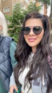 Damla Ersubaşı Instagram - Gülüşün hep kalbimde olacak pamuk babam