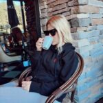 Damla Ersubaşı Instagram - Tık diyorum doğru güneşim 🌞 kahvesiz asla🫶🏻