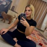 Damla Ersubaşı Instagram – Yola, değerini bilen seni incitmeyenle devam et🤍