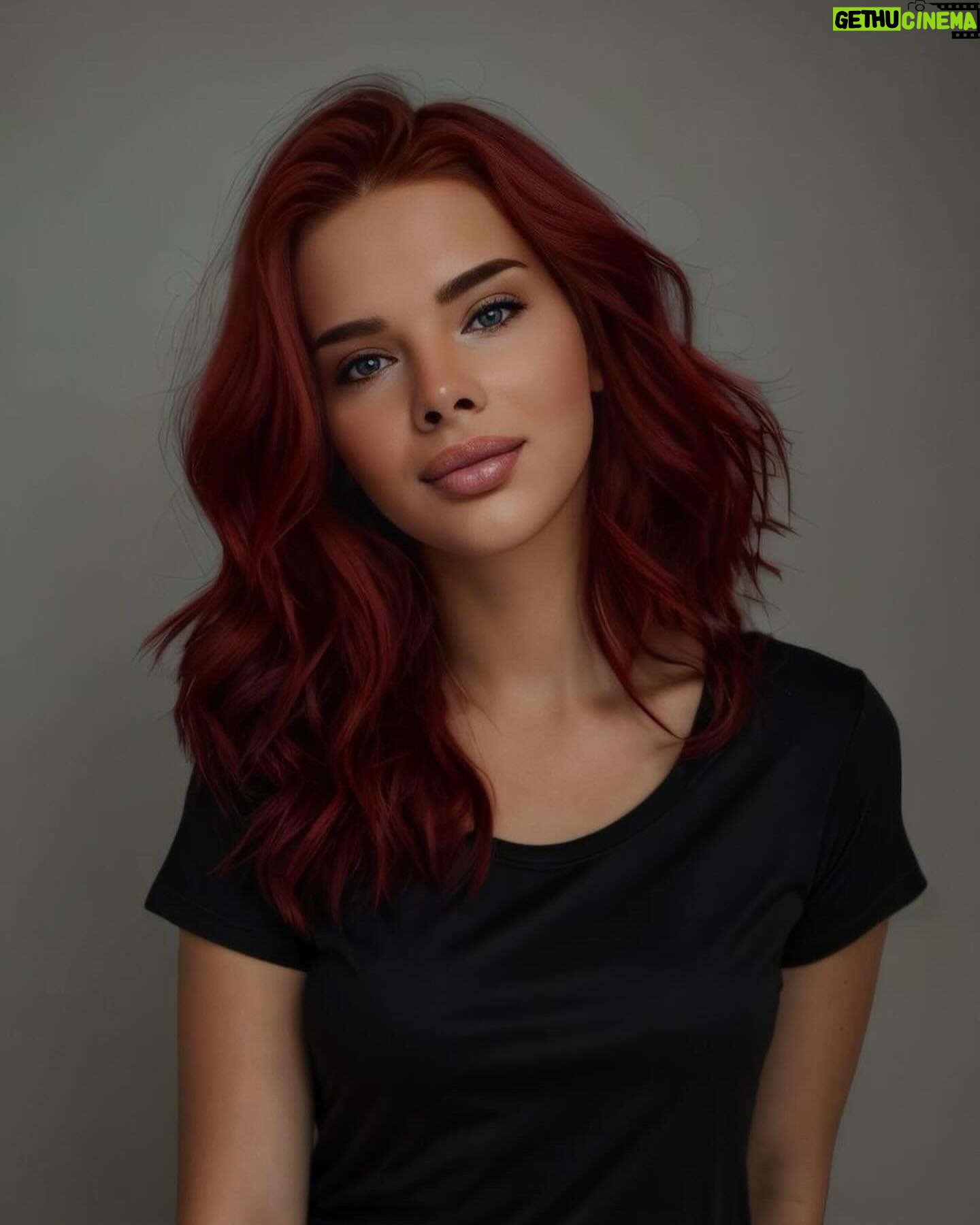 Damla Ersubaşı Instagram - Şimdi de kızıl mı olalım 🥳 @aifacecraft1