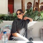 Damla Ersubaşı Instagram – Bi siyah havası seviyorum🖤 #arşivden