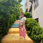 Damla Ersubaşı Instagram - Bozcaada’ya yerleşip burda yasamayı düşünüyorum 😂🫠@hotelapollonbozcaada Neyse haftaya yine geliyim ben🌸