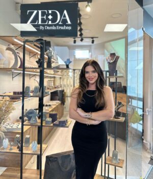 Damla Ersubaşı Instagram - Zeda♥️
Yine ortak bi noktada buluştuk kızlarr🥰