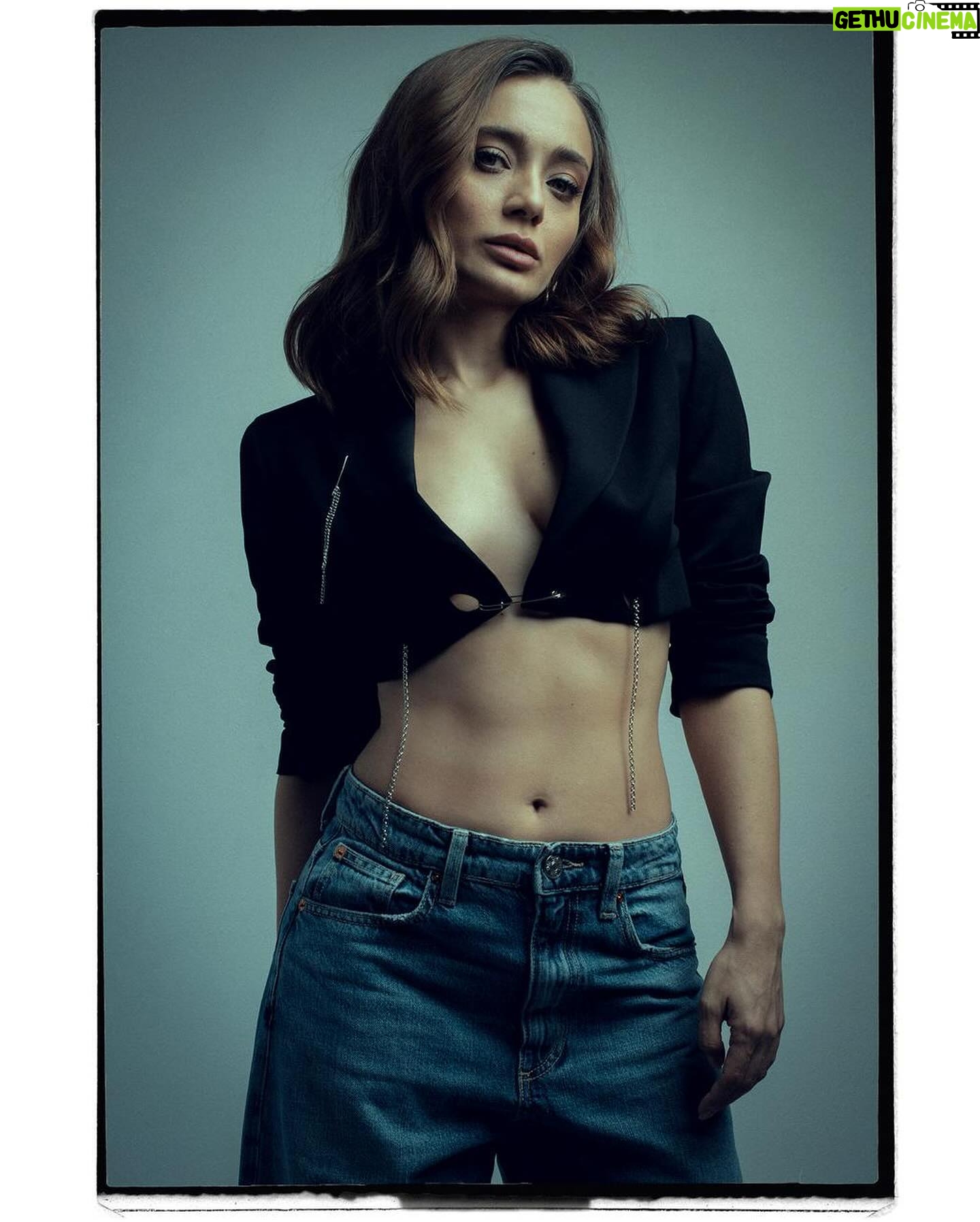 Damla Sönmez Instagram - 🐦🔥 photos: @muhsinakgunofficial