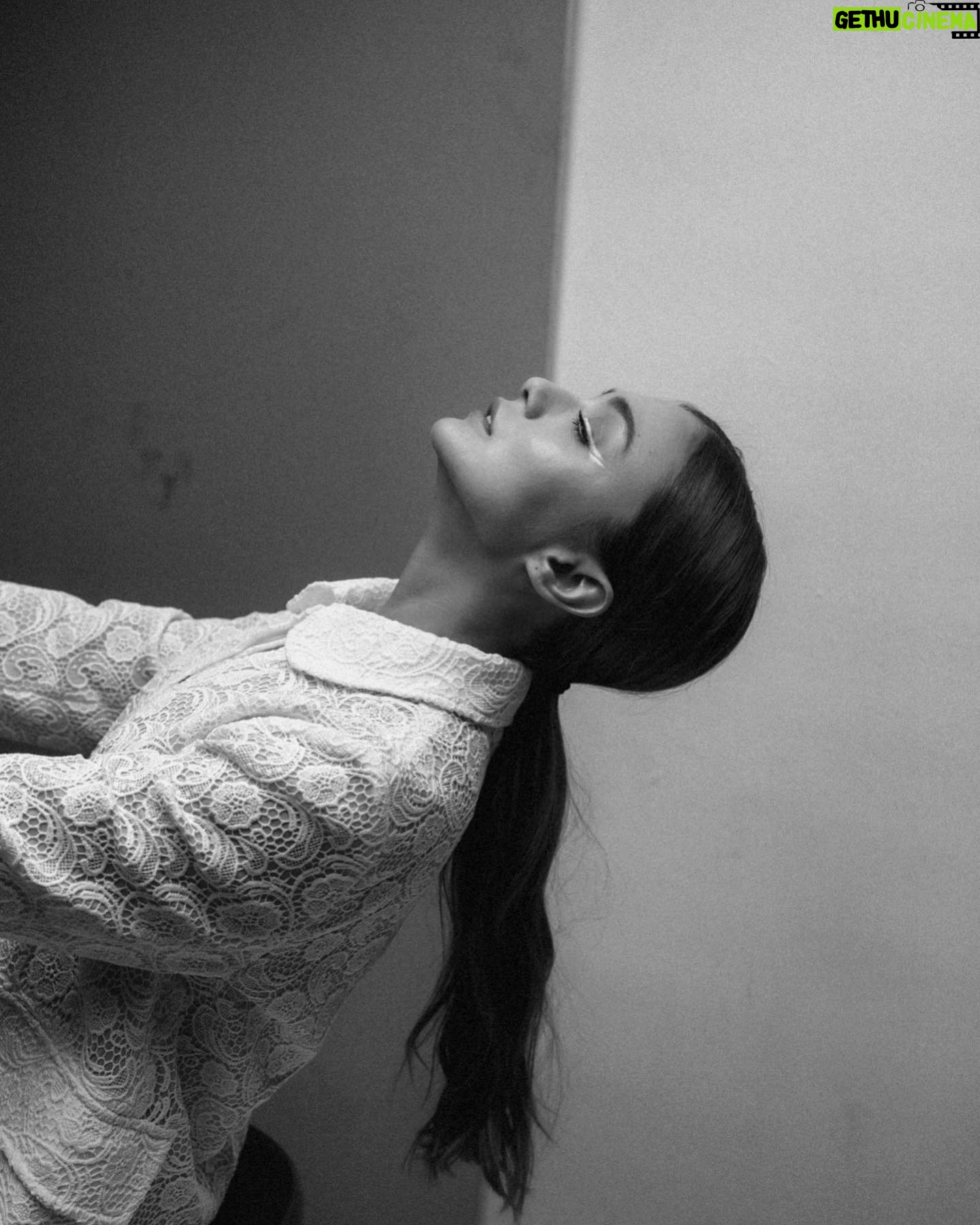 Damla Sönmez Instagram - For the highest good of all. Wish has been made. Prayers have been heard. 🫶🏻 Don’t you worry kiddo.
