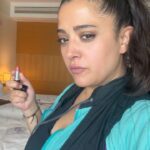 Damla Sönmez Instagram – Deep blue dump. 💙
1.deep blue deep in love
2.10min before panic attack hits
3.that morning
4.the day before with my hyatt puppy
5.he is driving ladies n gents @onurcanforsure 
6.houra’s velvet voice was the atmosphere sorry you can’t hear it. @houra.siena.nezhad 
7.tenissin’
8.preparin’ for tenissin’
9.the talented @cananhzl 
10.blue cage nam-ı diğer maviye sürgün fam 💙
Çav! 💋