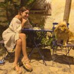 Damlasu İkizoğlu Instagram - Mokito ile cunda 🍇 Tam aşk yaşayamamışız fotoğrafta ama..