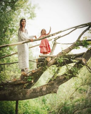 Dana Rogoz Instagram - Alte fotografii de ieri, din prima parte a zilei, cand am găsit un loc perfect pentru picnic, pe malul apei.