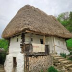 Dana Rogoz Instagram – O sa va para greu de crezut, dar nu am avut in plan niciun traseu anume cand ne-am pornit la drum, in aceasta vacanta cu autorulota prin tara. Dar ce locuri minunate ne-au ieșit in cale!