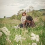 Dana Rogoz Instagram - 123/366 10 fotografii de ieri, cand am părăsit Viscri și ne-am îndreptat spre Biertan. Dar nu înainte de a mai da o data la peste. Si nu inainte de a i se mai sui o data Lia în cap lui Radu. Si nu înainte de a mai manca o data la doamna Vio de la Viscri 125. Asa de draga îmi e deja aceasta vacanta! Am văzut ca mulți ma întrebați care e traseul sau de unde vom lua lumina. Răspunsul e ca nu știm, nu avem un plan anume. Deci, asteptam sugestii!