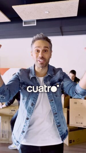 Dani Martínez Instagram - Martínez y Hermanos se muda a CUATRO. 
En 2024 podrás ver Martínez y Hermanos en abierto. ¡Os esperamos!