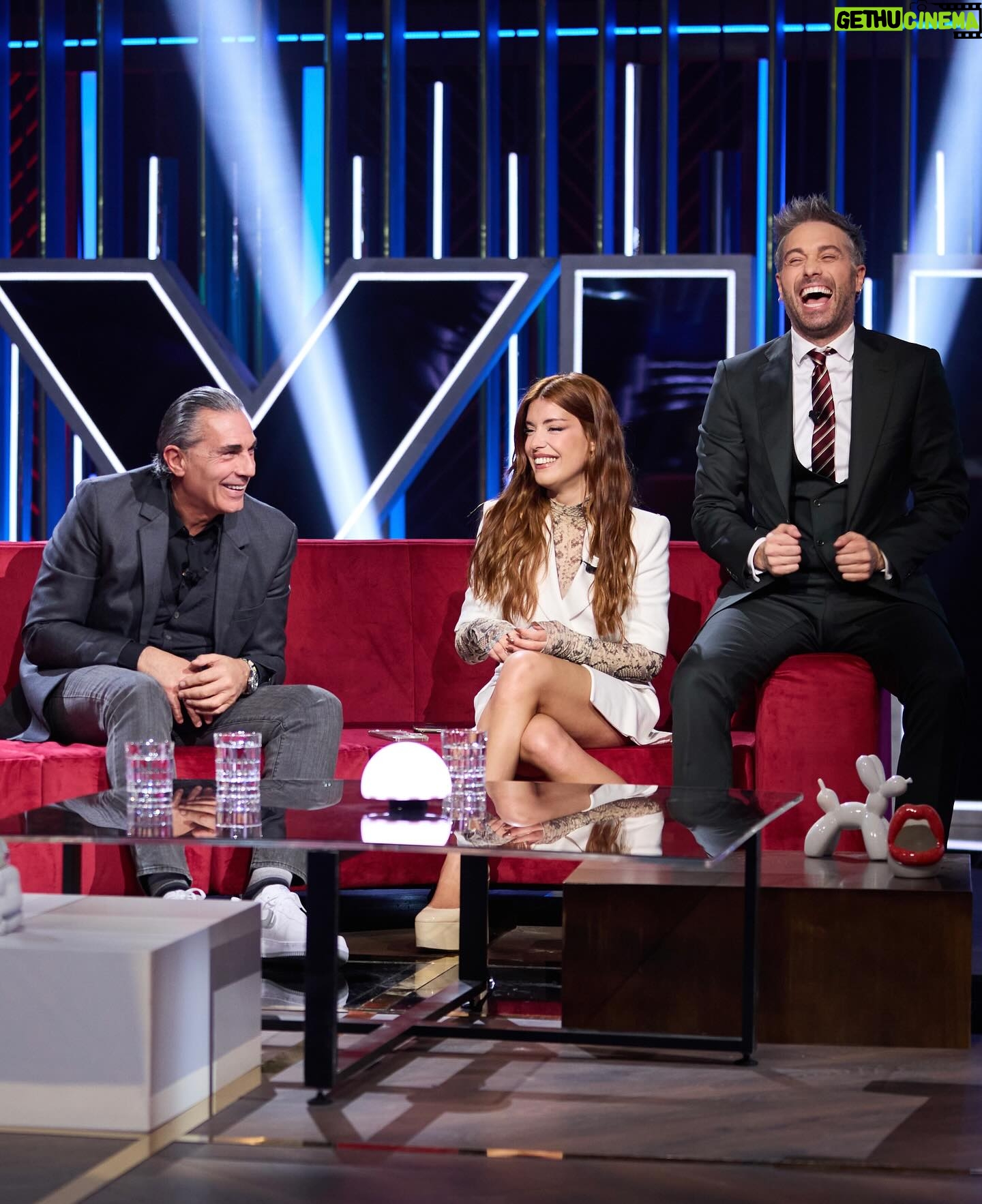 Dani Martínez Instagram - A las 22:50 en Cuatro, un PROGRAMÓN con: Sergio Scariolo, Dulceida y Gorka Otxoa. 🎉 ¡Martínez y Hermanos!