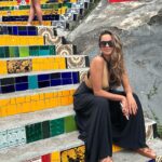 Dani Moreno Instagram – Atenção, menina @barbarapereira3 !! Minha amiga / irmã amada! Menina braba; determinada; intensa; talentosa; linda; dedicada; apaixonada; apaixonante; que tem colo de mãe não só pra Khali mas pra todo mundo que precisa (depois do tapa na cara, pq ela não passa a mão na cabeça se vc tiver feito burrada, mas o colo… ele sempre vem). 

Que seu novo ano seja absolutamente tudo o que vc espera pq vc merece! 

Eu te amo, Ba! 
Feliz aniversário!!