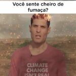 Dani Moreno Instagram - O que VOCÊ pode fazer HOJE? Somos todos um. Feliz ano novo!! Repost: @aleluglio - Sobre resoluções de um novo ano, não seria momento de colocarmos em prática a coerência? Temos 3 opções: 1- Não conhecer, não saber, não entender ou não acreditar em algo te permite não ter noção do tamanho do problema e ser um negacionista. 2- Saber do problema, acreditar nele e literalmente senti-lo na pele, mas, mesmo assim, nada fazer para mudar? (Acredito que isso seja tão devastador quanto o negacionismo…) 3- Saber do problema e fazer o que está em suas mãos para colaborar com a solução e ter a consciência limpa de ter agido em prol do BEM. Qual das 3 opções vc seguir? Se você ainda não começou a agir para ajudar a frear as mudanças climáticas, sugiro que pense numa boa resposta quando seus filhos e netos lhe questionarem no futuro. Vídeo @menkay.ig