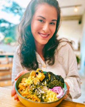 Dani Moreno Instagram - Se isso não é felicidade, não sei o que é!

Domingo goixtosin no vegano mais charmoso do Rio!
@pura.rio