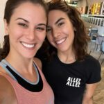 Dani Moreno Instagram - Dump de domingo com aniversário do @danielborges108 no Ibirapuera!! 35km de bike, prática ao ar livre encontro com @fabi.annenberg, reencontro com @julianamaciels e amor!!