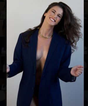 Dani Moreno Instagram - Estamos?? Arrasta pro lado

Foto de @adrilimaa || @meuolhaar 
Beleza por @_daniellepach