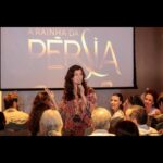 Dani Moreno Instagram - Deus é muito generoso comigo. Sempre foi. Mesmo nos piores momentos; mesmo quando eu deixei de acreditar na Sua existência; mesmo quando eu deixei de acreditar em mim e na minha capacidade; mesmo quando eu desisti repetidas vezes. Ele nunca me abandonou. Eu tô aqui falando sobre ele em rede nacional desde 2018, e hoje eu consigo entender claramente Seu propósito. Eu agradeço a todos que confiam em mim aqui, e que me abrem os braços há tantos anos: @godllywoodoficial @moniket5 @lcm_tum @nana_ainoa @mafrauches A toda equipe que tb me abraça a cada projeto: obrigada!! Ao meu novo parceiro de jornada, @andrebankoff : já fomos honrados, agora é nossa vez de honrar 🙌🏻 @rnpassos obrigada por tantas trocas e pelo café 🙃☕️ Obrigada, @seriellaproductions!! Obrigada, @recordoficial!! Vem aí, mais uma superprodução na sua tela! 🙏🏻💛