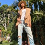 Dania Ramírez Instagram – “Give yourself permission to show up true.”#TheInnerGameBook Quote by @soheejun_phd #namaste 🙏🏽🌟Vest by @anntaylor