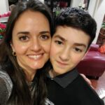 Danica McKellar Instagram - Happy New Year!! 🎉🌟 Feeling blessed to have spent it with family... in addition to my husband & son, my sister Crystal (yes she played Becky Slater on The Wonder Years 😁), both my brothers, my parents and also my niece & nephew. 🥰 . . Took some group shots... somehow my dad kept sinking into the chair and looking awkward, so we had some fun with that one. 😅 . . Sending love to you all for the new year ahead!! 🌟🎉 #2024