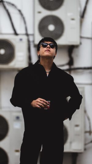Daniel Padilla Instagram - The best moment to discover this part of this city is by foot with a warm chai on your hand and a huge appetite to end it all at Spice Grill Al Ghurair.

Tara na! sinung gusto sumama? 

#tagarigganapo
