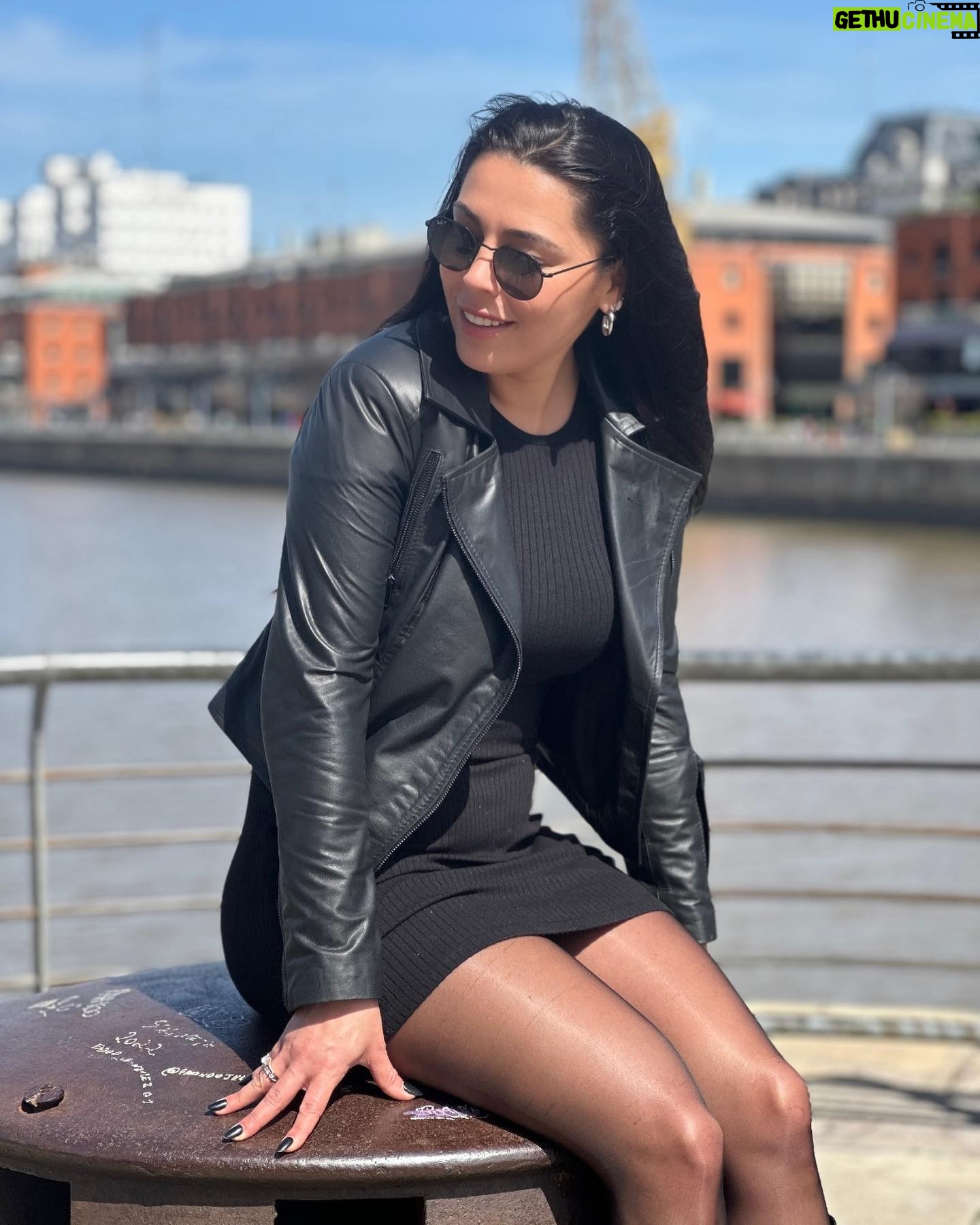 Daniela Aránguiz - 21.6K Likes - Buenos Aires 🇦🇷 gracias a mi fotógrafo de hoy 🥰 @juanfrancisco.mateucci