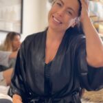 Daniela Aránguiz Instagram – Vivan la experiencia de visitar @veesydecocasa una tienda de fibras naturales para el hogar con las mejores telas de seda, lino y bambú orgánico y lo mejor… con muchos beneficios para la salud porque termoregulan la temperatura, no acumulan ácaros y son perfectos para personas alérgicas y por supuesto viste estos increíbles, cómodos y bellos pijamas de @options.cl  con diseño y fabricación colombiana! Toda la info acá! 
@veesydecocasa nueva costanera 4010 local 11 y www.options.cl