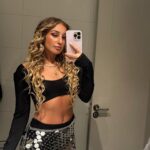 Daniela Castro Instagram - Fines e Inicios. 🙌🏻❤️✨🌟🌸👙🍀💣🔥📸💥😘