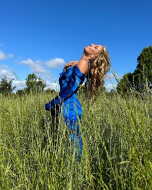 Daniela Castro Instagram - Matrimonio de azul. 💎💙🧿