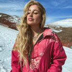 Daniela Castro Instagram - Los artículos se venden por separado ❄️☃️🩷🌬️🩵