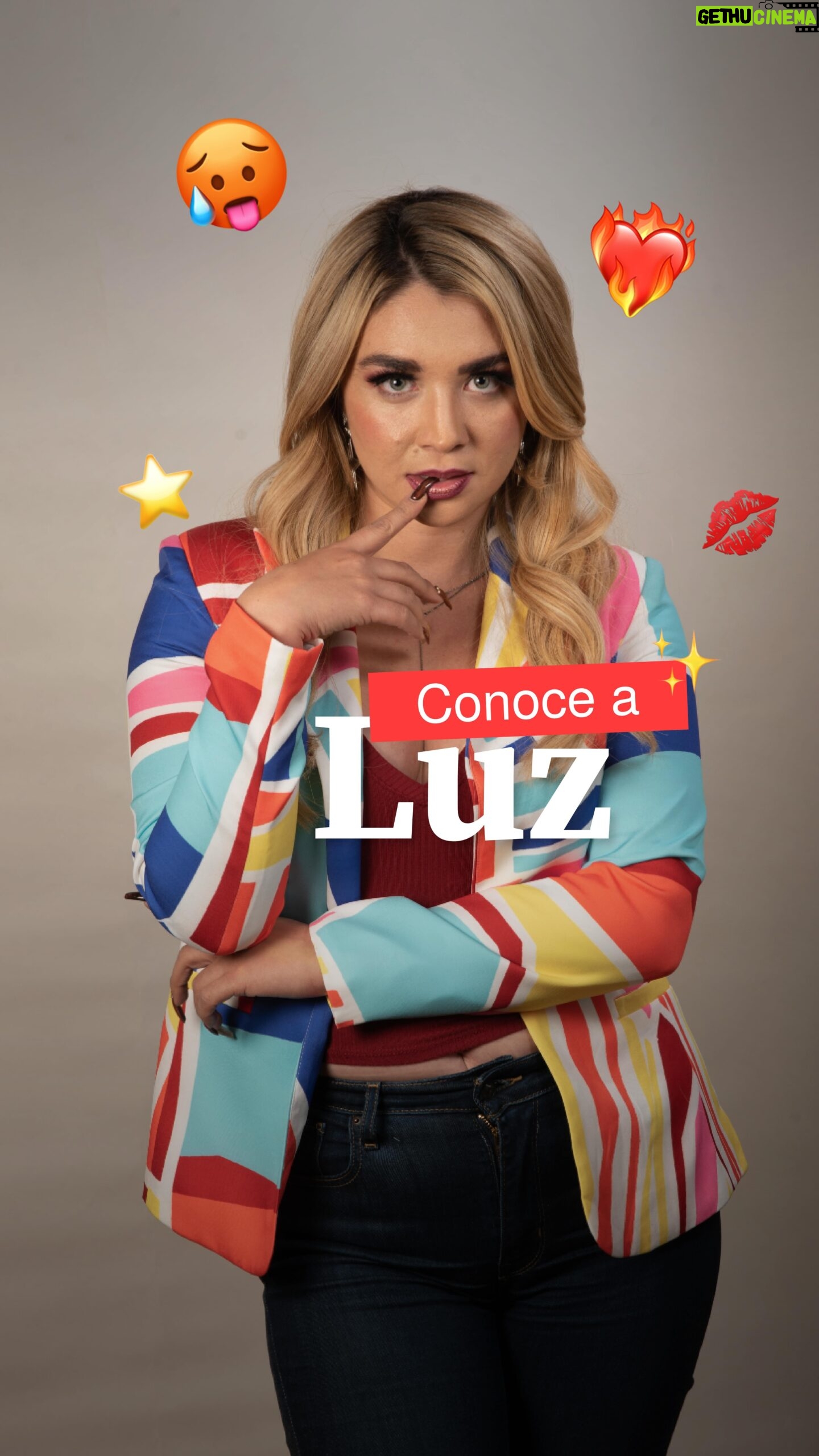 Daniela Luján Instagram - Una risa contagiosa y un espíritu salvajemente divertido, Luz envuelve en su locura encantadora.❤️🔥⚡️ Definitivamente mezcla de diversión y atrevimiento, que no pararás de reír con cada ocurrencia, ¡eso seguro!🤭 Conoce a LUZ en Cuando Te Toca: La Película, a partir de este 29 de febrero en todos los @caribbeancinemasrd del país. 🎞️🍿🎬