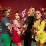 Daniela Luján Instagram - Hoy es día de @envinadas_ 🥳🍷y como esta @lajosa de invitada, me peiné 😋 @patriciawonng @edwiingo